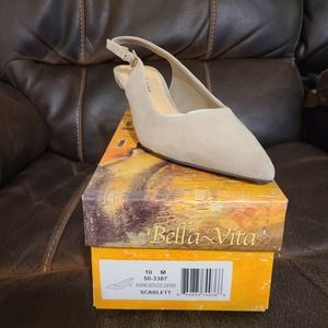 Bella Vita Women's Scarlett Pump, Almond KDSD, 10 M US